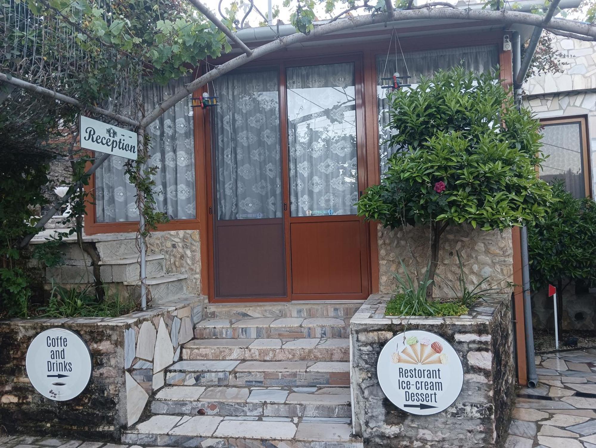 Guest House Bake Gjirokastër Buitenkant foto